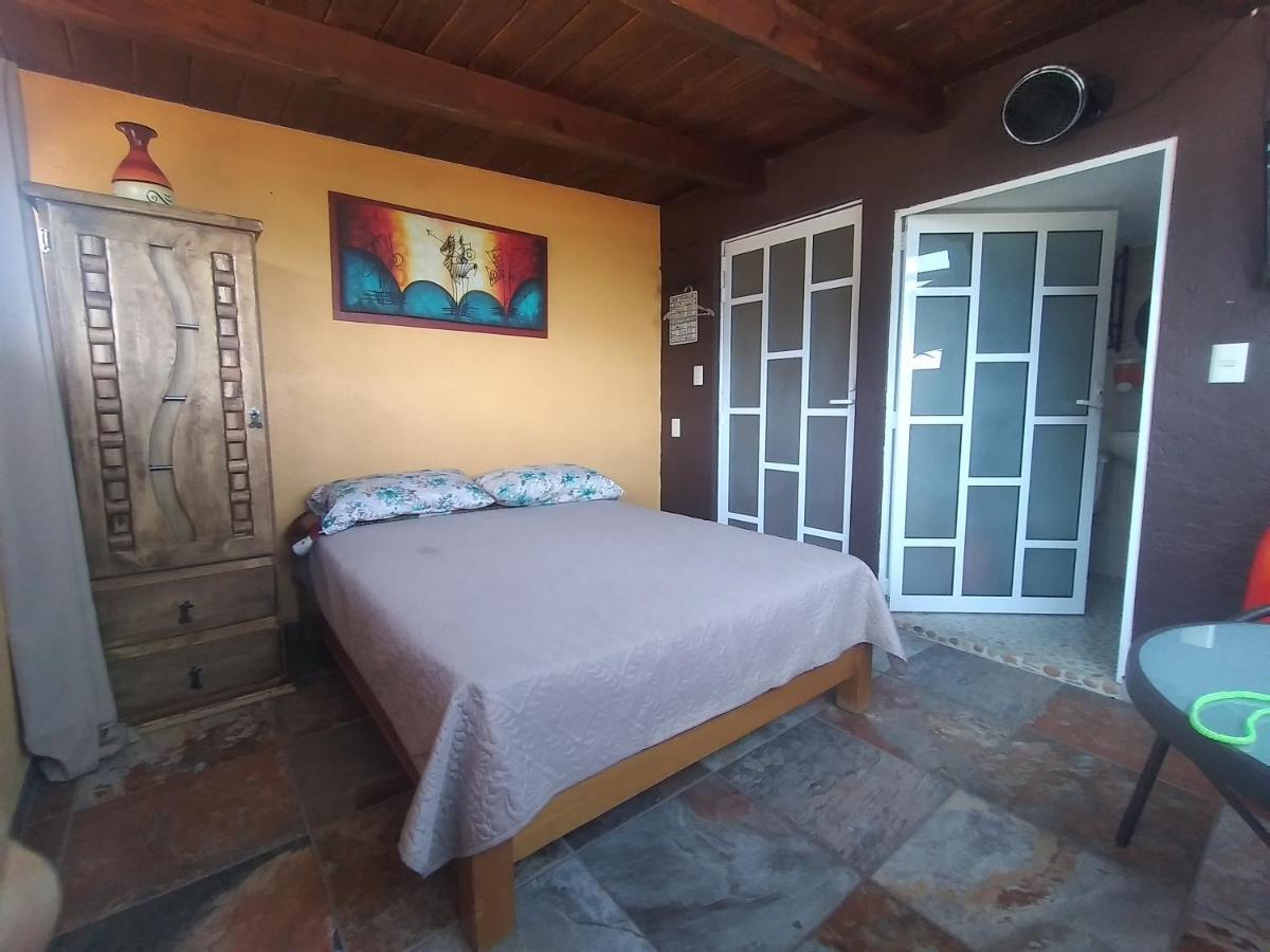 Hospedaje Casa Verde Tepoztlan Exterior photo